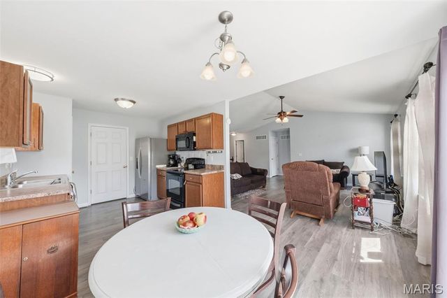 408 Wynchat Drive, O'fallon, MO 63366