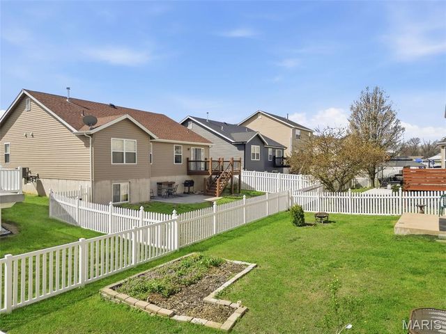 408 Wynchat Drive, O'fallon, MO 63366