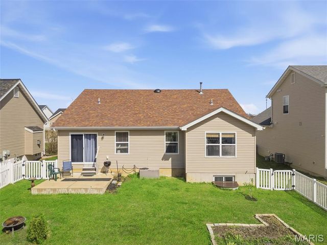 408 Wynchat Drive, O'fallon, MO 63366