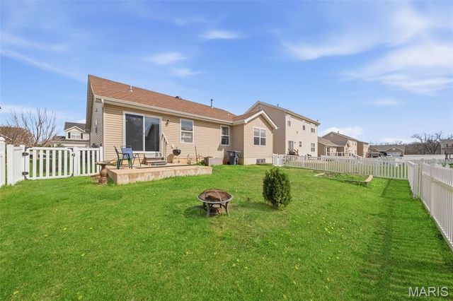 408 Wynchat Drive, O'fallon, MO 63366