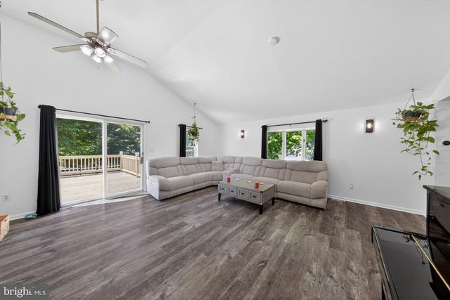 803 WOODLAND AVE, Wilmington, DE 19808