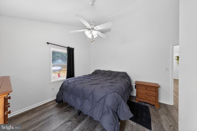 803 WOODLAND AVE, Wilmington, DE 19808