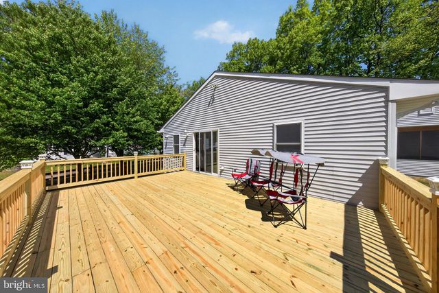803 WOODLAND AVE, Wilmington, DE 19808