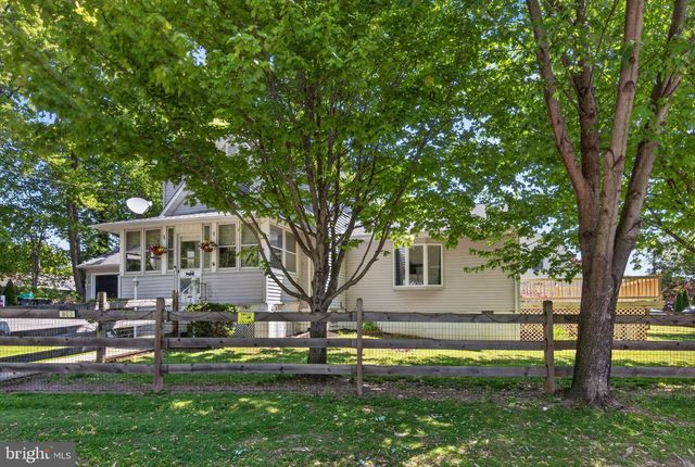 803 WOODLAND AVE, Wilmington, DE 19808