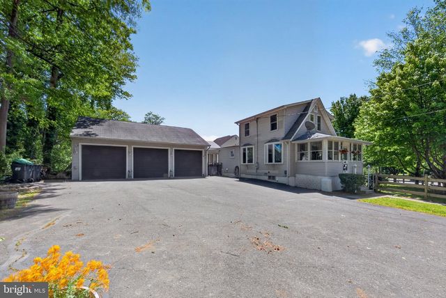 803 WOODLAND AVE, Wilmington, DE 19808