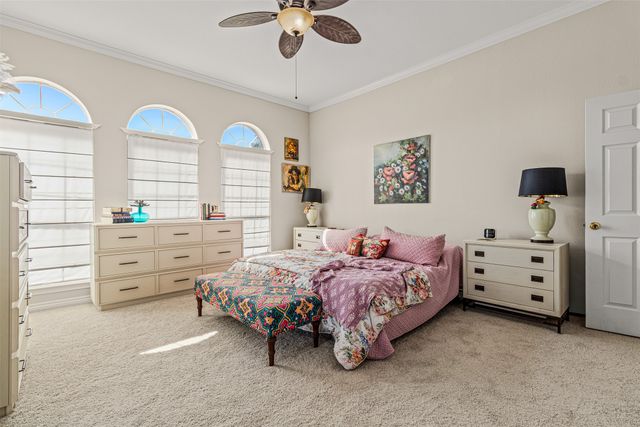 1687 Sportsman Lane, Van Alstyne, TX 75495