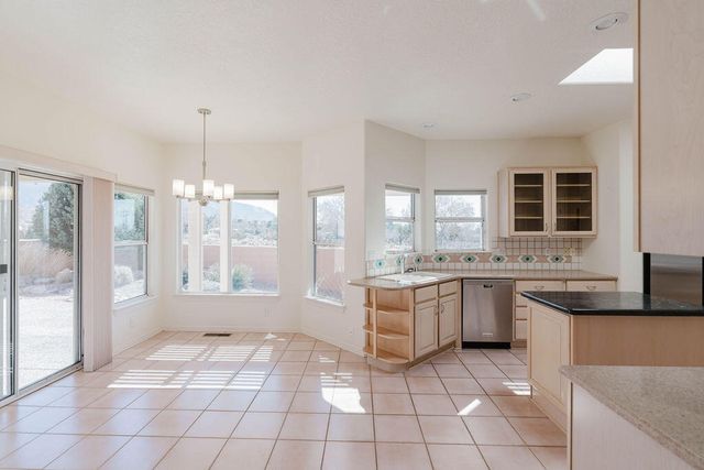 8203 Indigo Court NE, Albuquerque, NM 87122