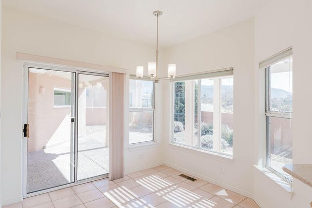 8203 Indigo Court NE, Albuquerque, NM 87122