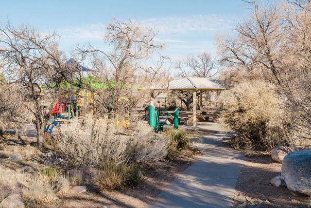 8203 Indigo Court NE, Albuquerque, NM 87122