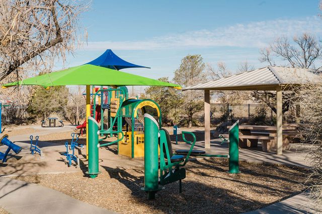 8203 Indigo Court NE, Albuquerque, NM 87122