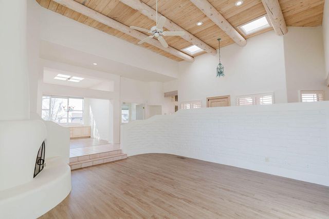 8203 Indigo Court NE, Albuquerque, NM 87122