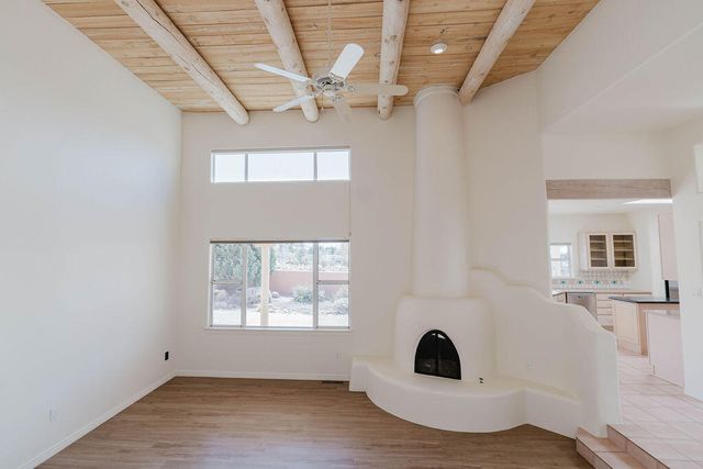 8203 Indigo Court NE, Albuquerque, NM 87122