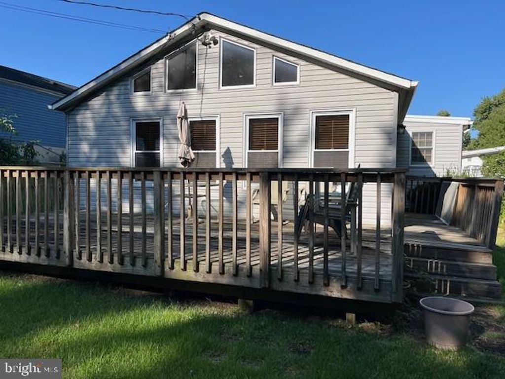 5205 LARLIN RD, Arbutus, MD 21227
