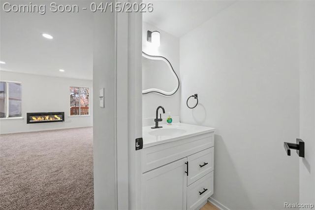 35601 Pheasant Lane, Westland, MI 48185