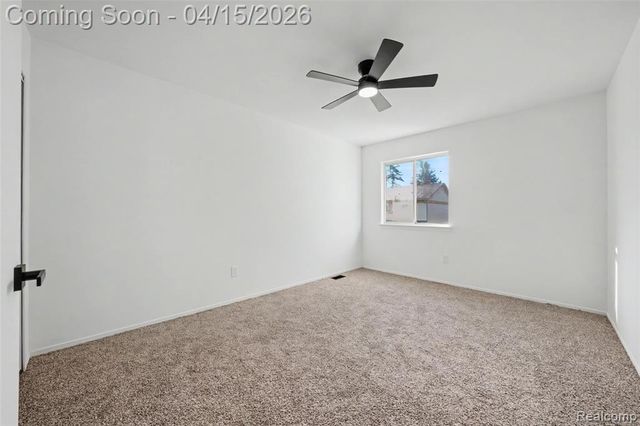 35601 Pheasant Lane, Westland, MI 48185