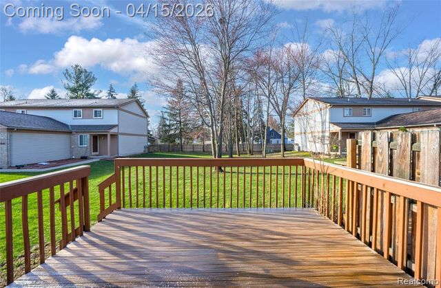 35601 Pheasant Lane, Westland, MI 48185