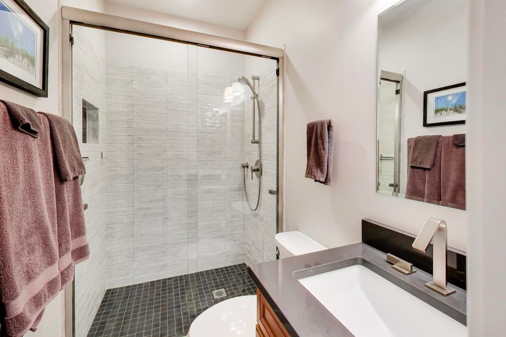 Image 4 of property listing at 132 Frank Lloyd Wright Lane, Oak Park, IL 60302