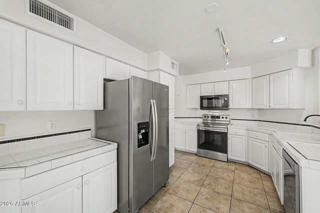 13166 W CYPRESS Street, Goodyear, AZ 85395