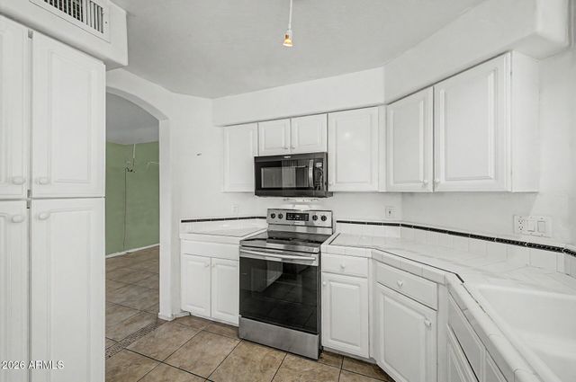 13166 W CYPRESS Street, Goodyear, AZ 85395