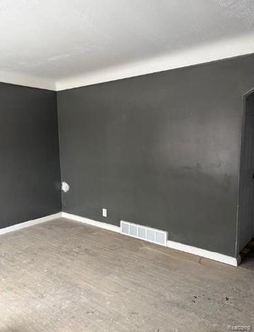 11421 SORRENTO Street, Detroit, MI 48227