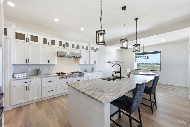 1237 N Challenger Pl, Pueblo West, CO 81007