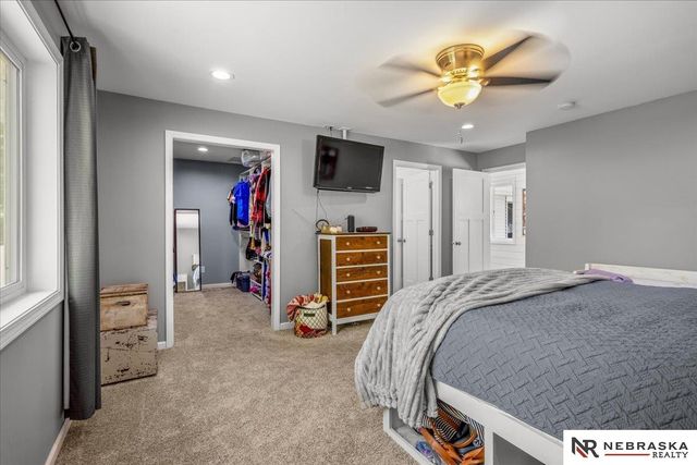 810 N Garden City Road, Fremont, NE 68025