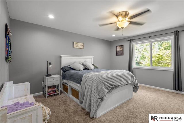 810 N Garden City Road, Fremont, NE 68025