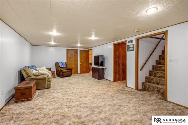 810 N Garden City Road, Fremont, NE 68025