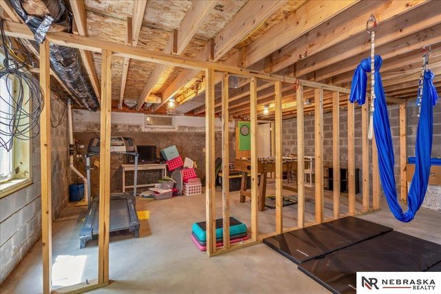 810 N Garden City Road, Fremont, NE 68025