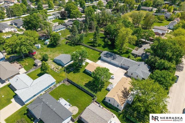 810 N Garden City Road, Fremont, NE 68025