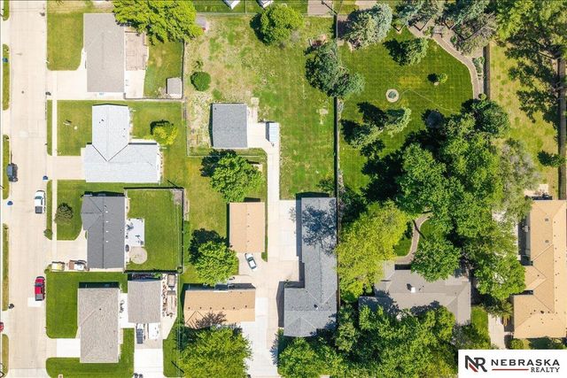 810 N Garden City Road, Fremont, NE 68025