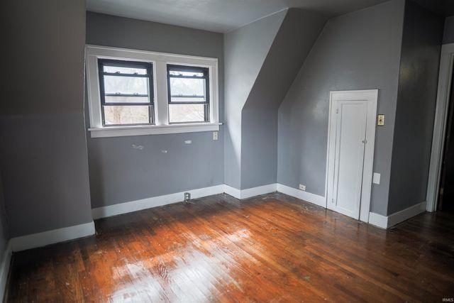 306 W Michigan Street, Rolling Prairie, IN 46371