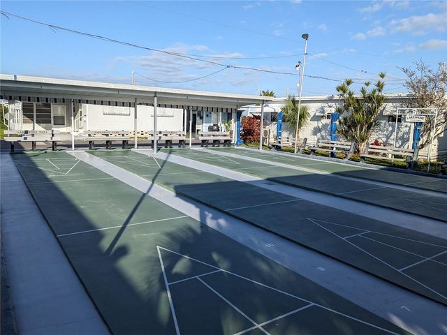 800 32ND AVENUE S 612, St Petersburg, FL 33705