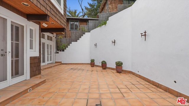 9856 Portola Drive, Beverly Hills, CA 90210