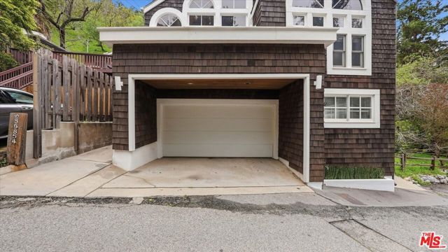 9856 Portola Drive, Beverly Hills, CA 90210