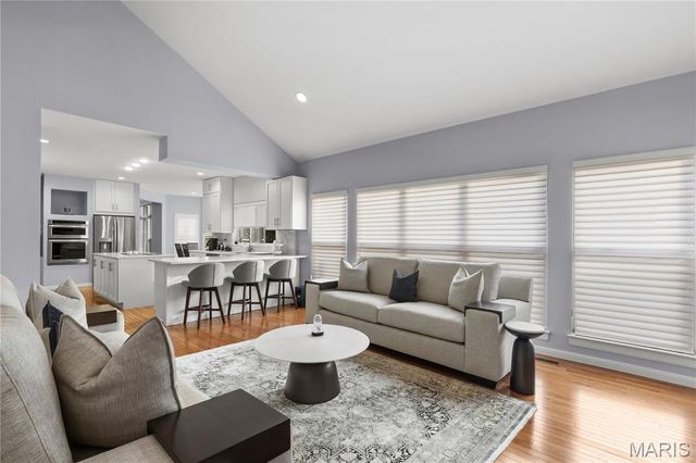 1118 Kiefer Ridge Court, Ballwin, MO 63021