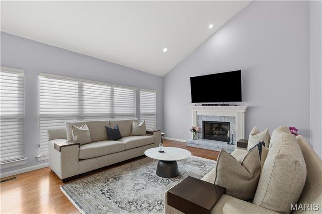 1118 Kiefer Ridge Court, Ballwin, MO 63021