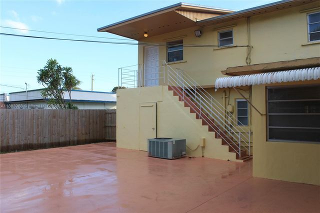 971 E 18th St, Hialeah, FL 33013
