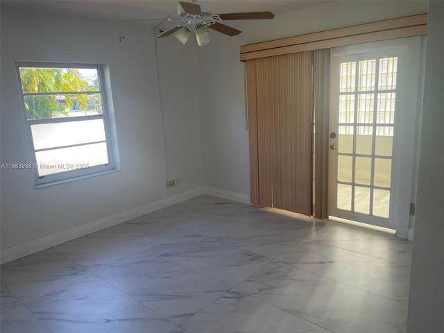 971 E 18th St, Hialeah, FL 33013