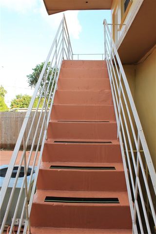 971 E 18th St, Hialeah, FL 33013
