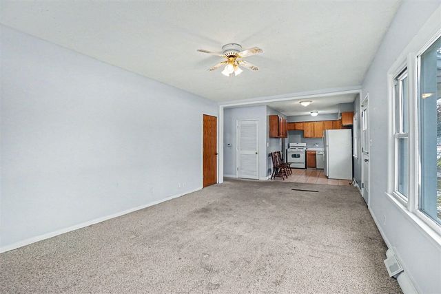 1504 Sunview Street, Muskegon, MI 49445