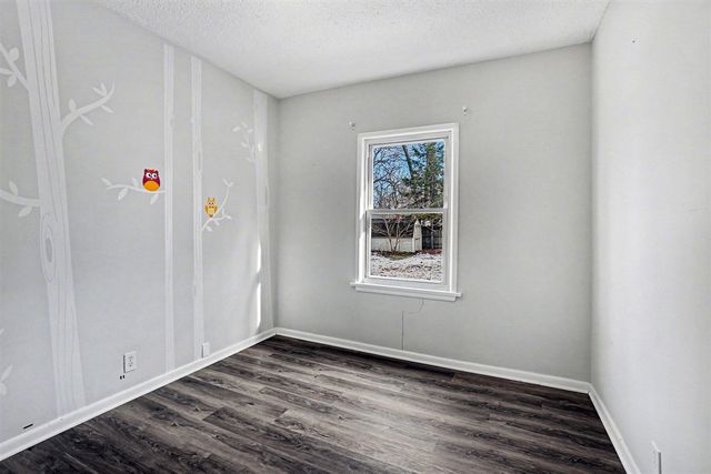 1504 Sunview Street, Muskegon, MI 49445