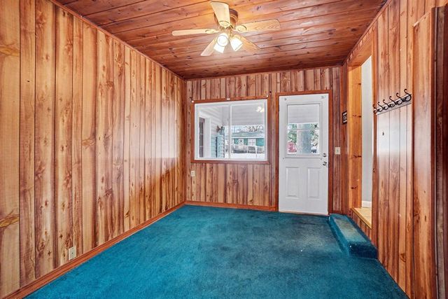 1504 Sunview Street, Muskegon, MI 49445