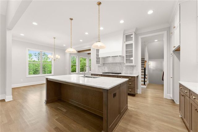 4860 Grandview Court, Flowery Branch, GA 30542