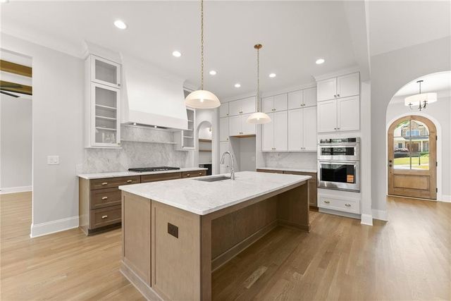 4860 Grandview Court, Flowery Branch, GA 30542