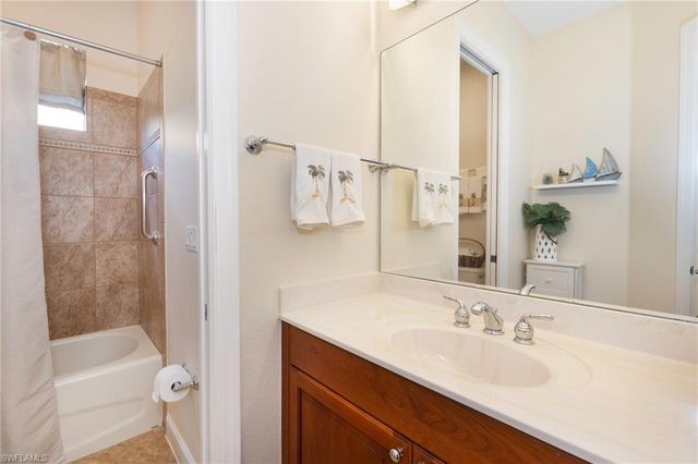 22650 Fairlawn CT, Estero, FL 34135