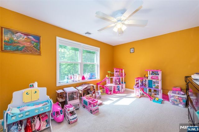 88 Mathews Avenue, Riverdale Borough, NJ 07457