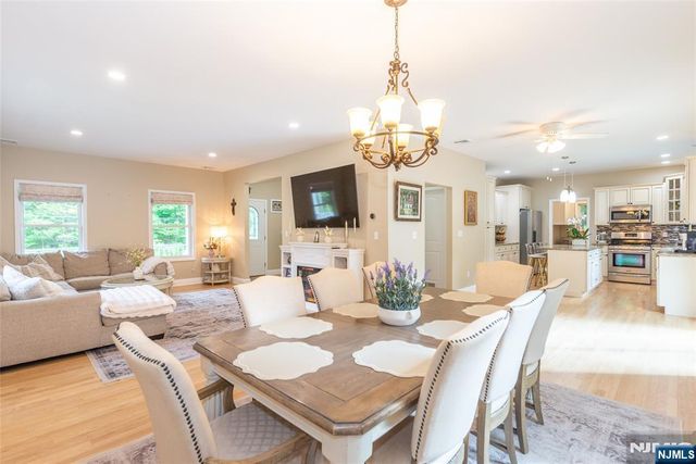 88 Mathews Avenue, Riverdale Borough, NJ 07457