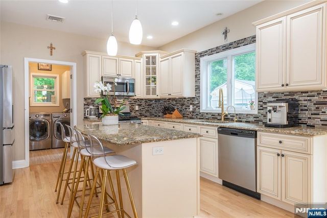 88 Mathews Avenue, Riverdale Borough, NJ 07457