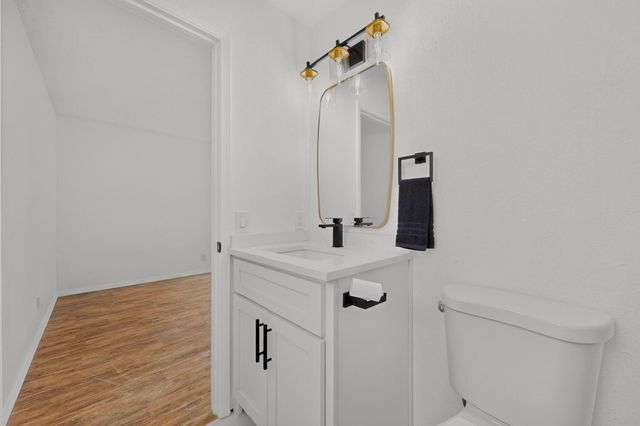 541 7th Avenue NE, Rio Rancho, NM 87124